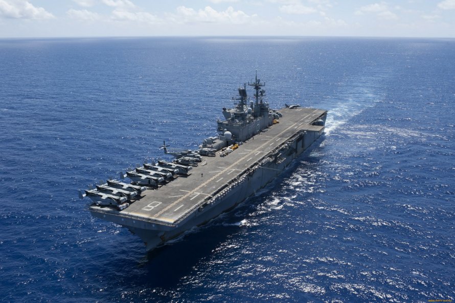 Intrepid корабль США
