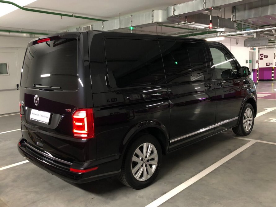 Volkswagen Multivan 6.1 черный