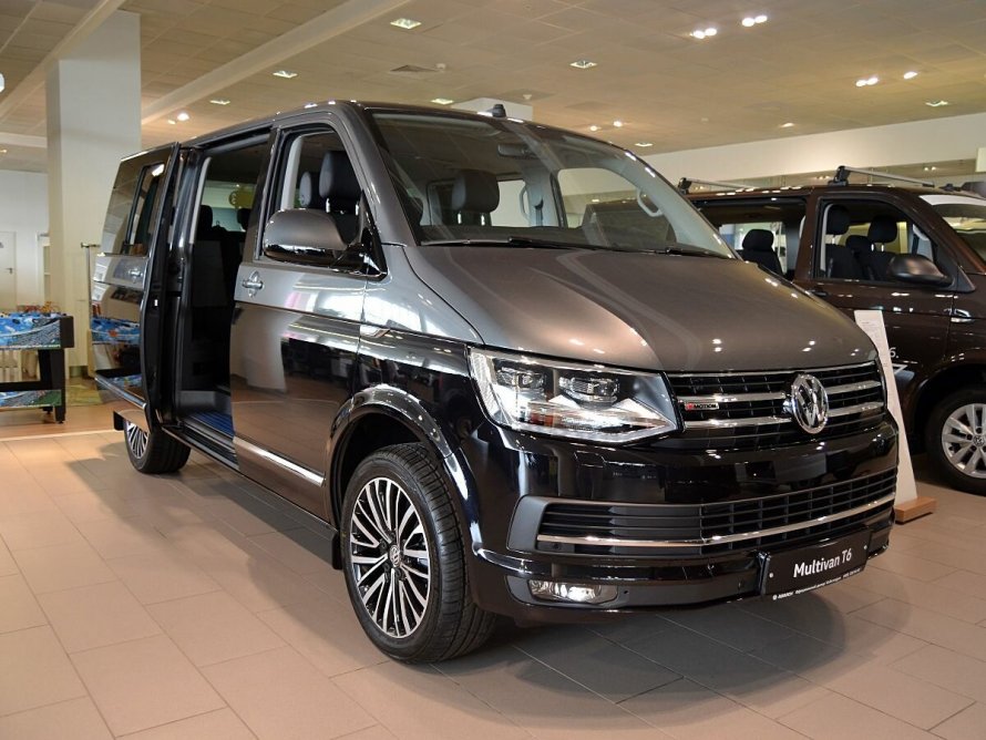 Volkswagen Multivan t6 Black