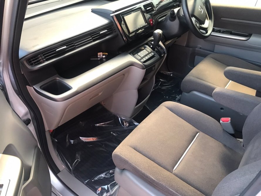 Honda Stepwgn 2016 салон