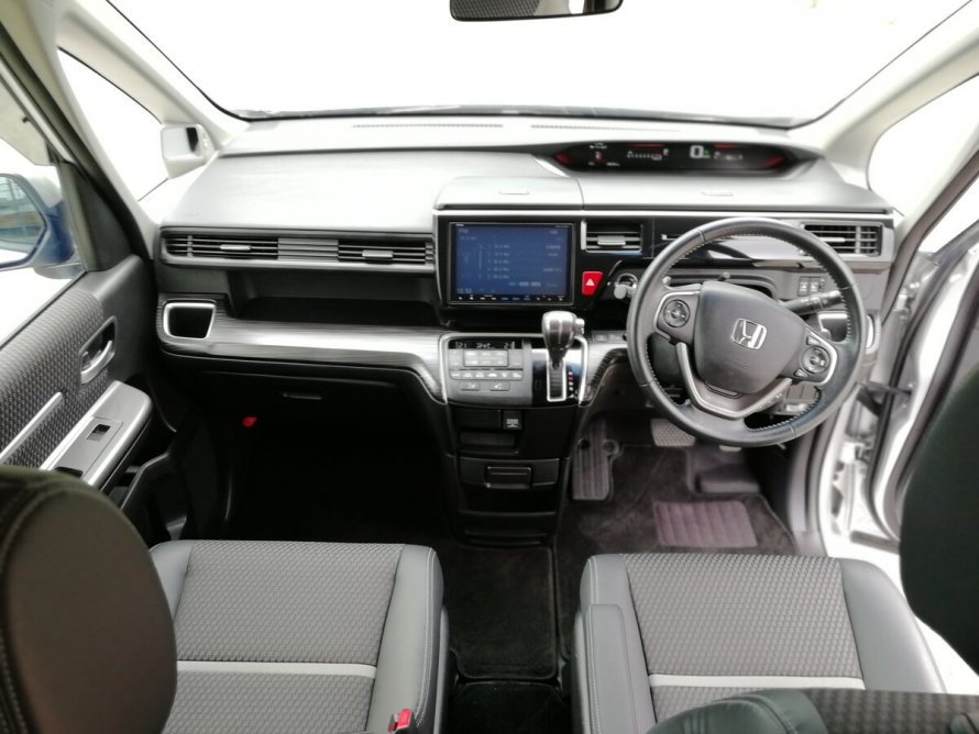 Honda Stepwgn spada 4 поколение
