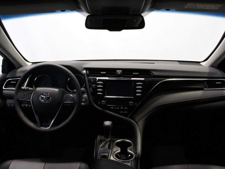 Camry Элеганс Safety 2019