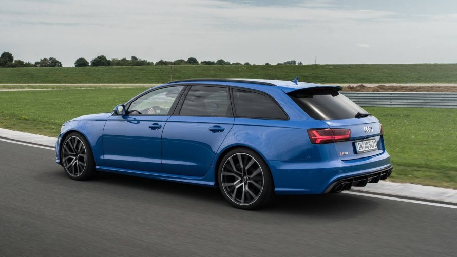 Новая Audi rs6