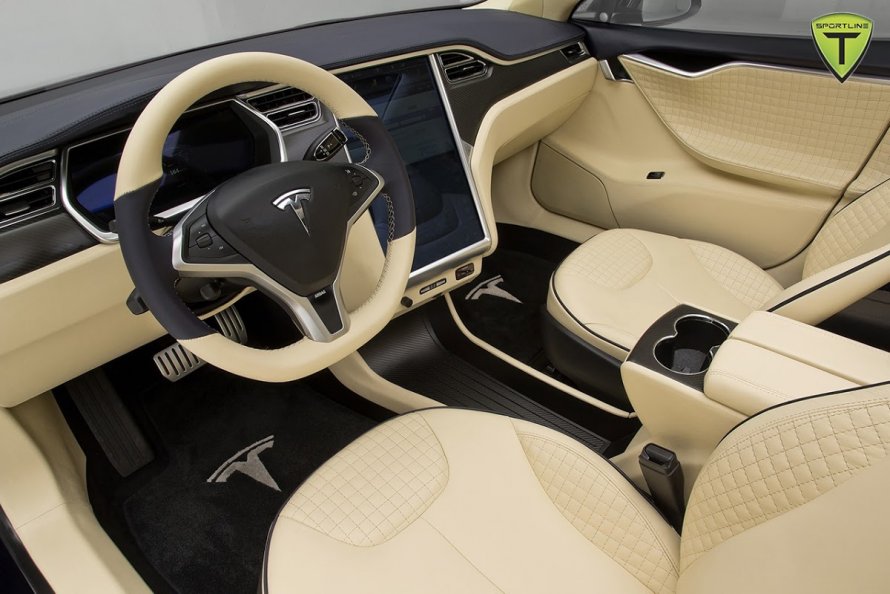 Tesla model s салон