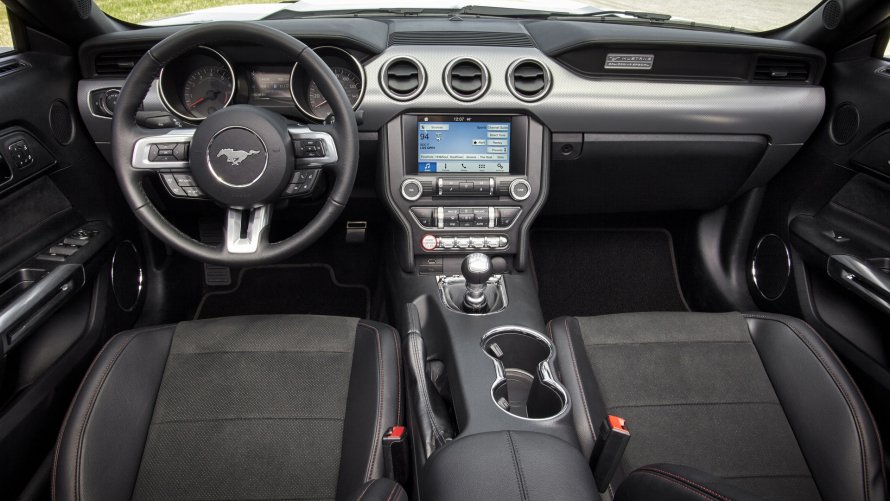 Ford Mustang 2017 салон
