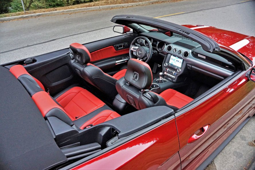 Ford Mustang gt 2021 салон