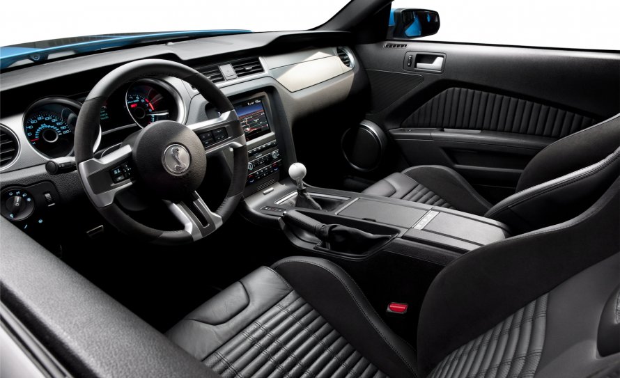 Форд Мустанг Шелби gt 500 салон