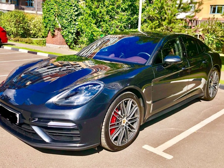 Порше Panamera 2017