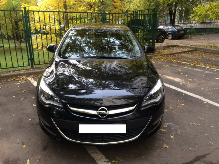 Opel Astra GTC 2012