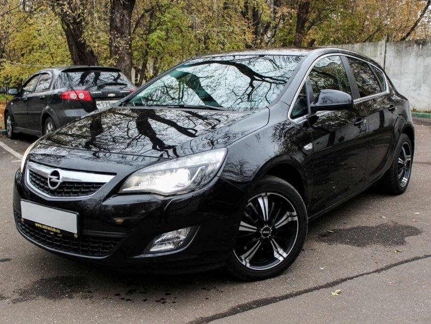 Opel Astra j хэтчбек 2010