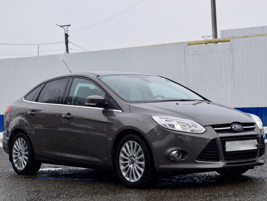 Ford Focus 2012 седан