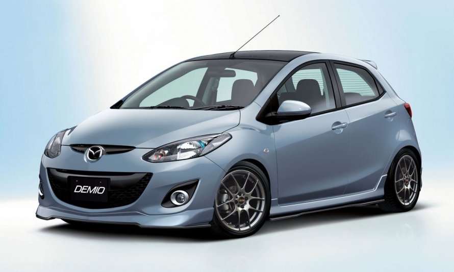 Mazda 2 хэтчбек 2010