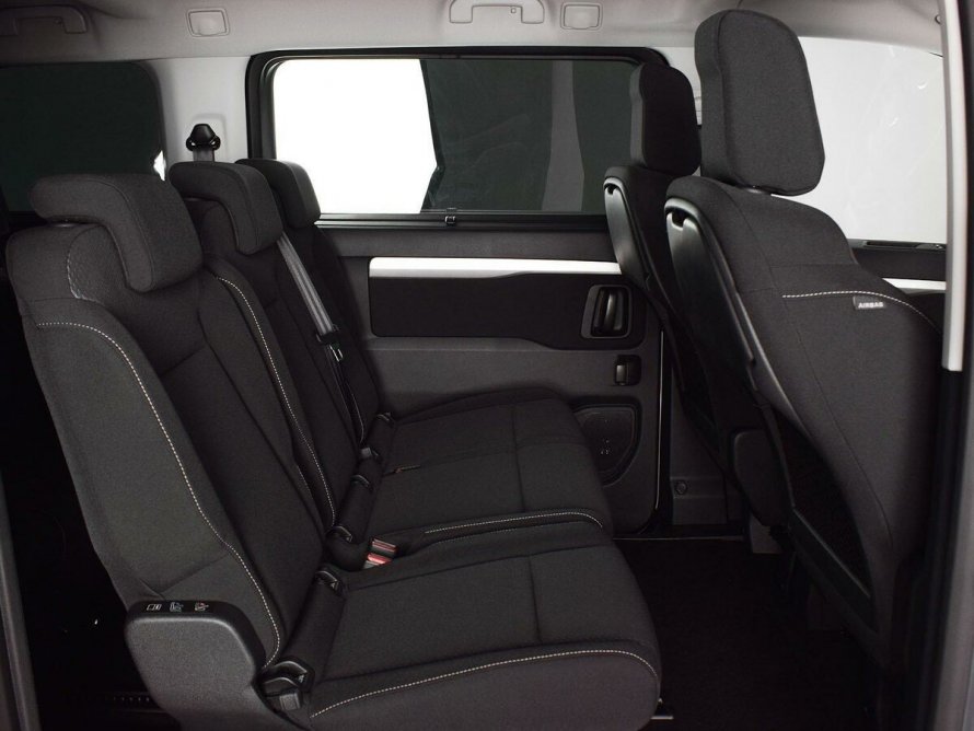 Peugeot traveller сиденья