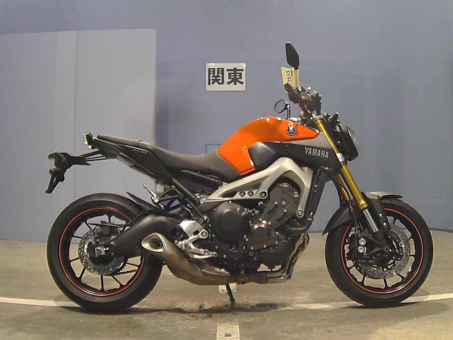 Ямаха MT 09 Tracer
