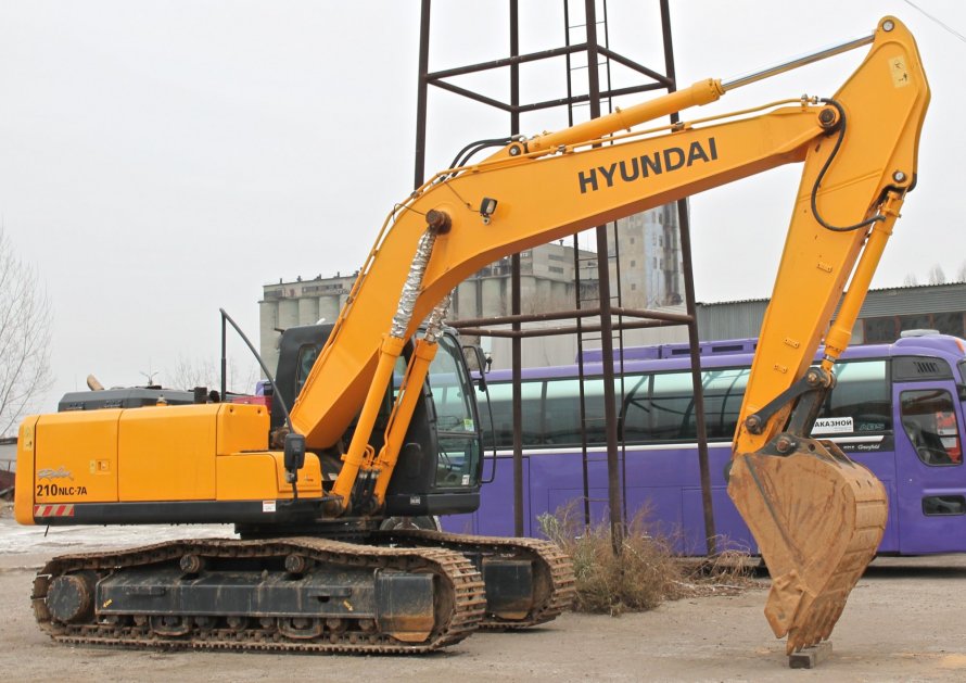 Hyundai 220lc-9s