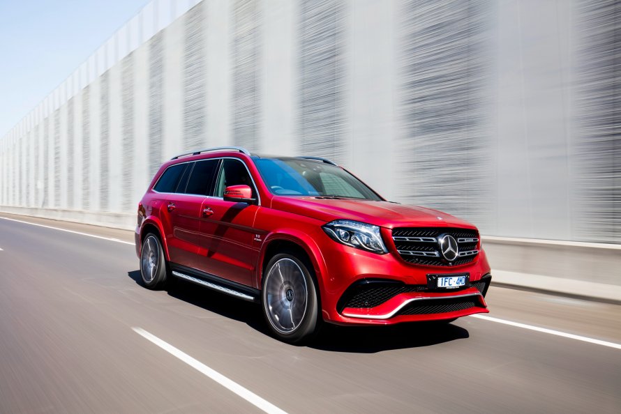 Mercedes 63 AMG GLS красный