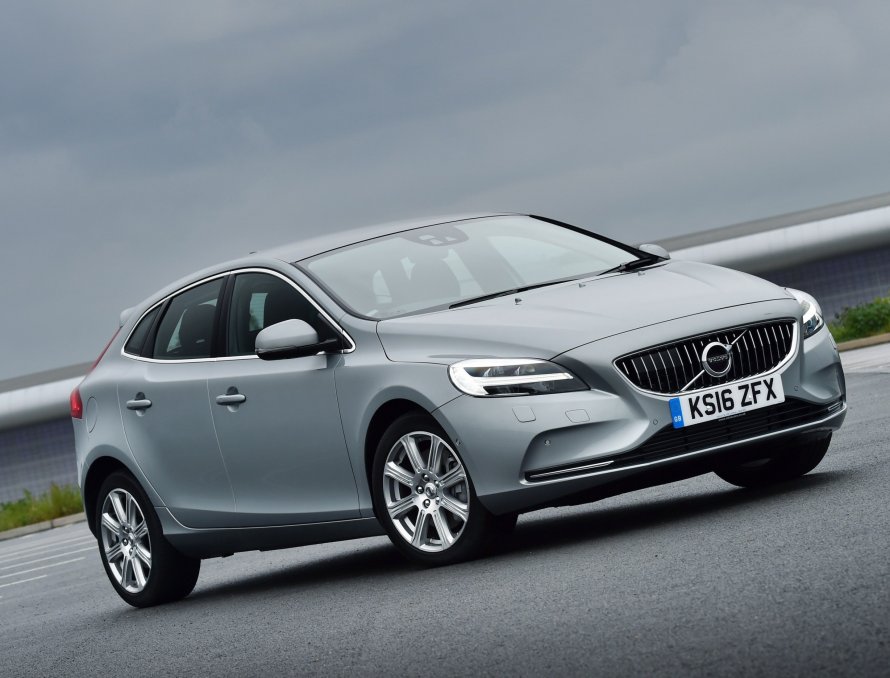 Volvo v40 d2 2019