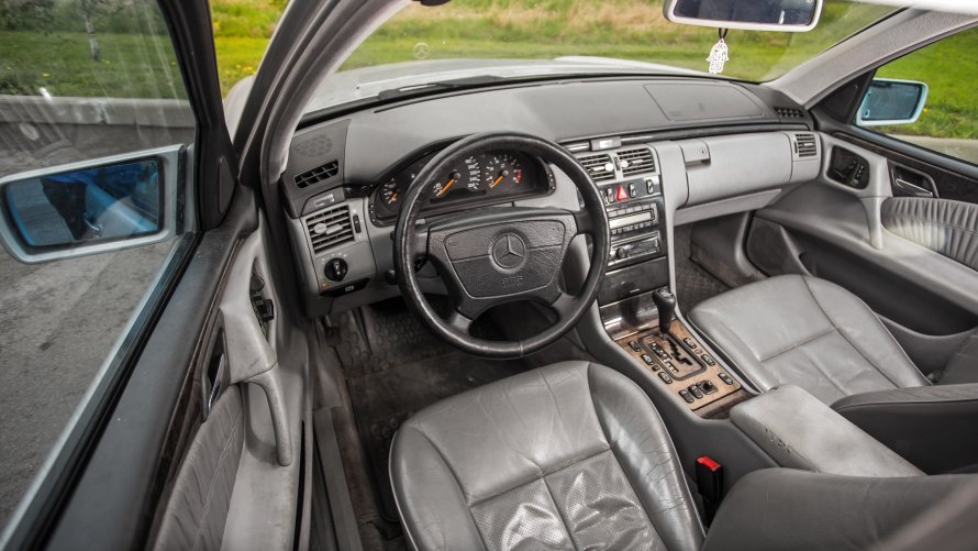 Mercedes Benz w210 AMG салон