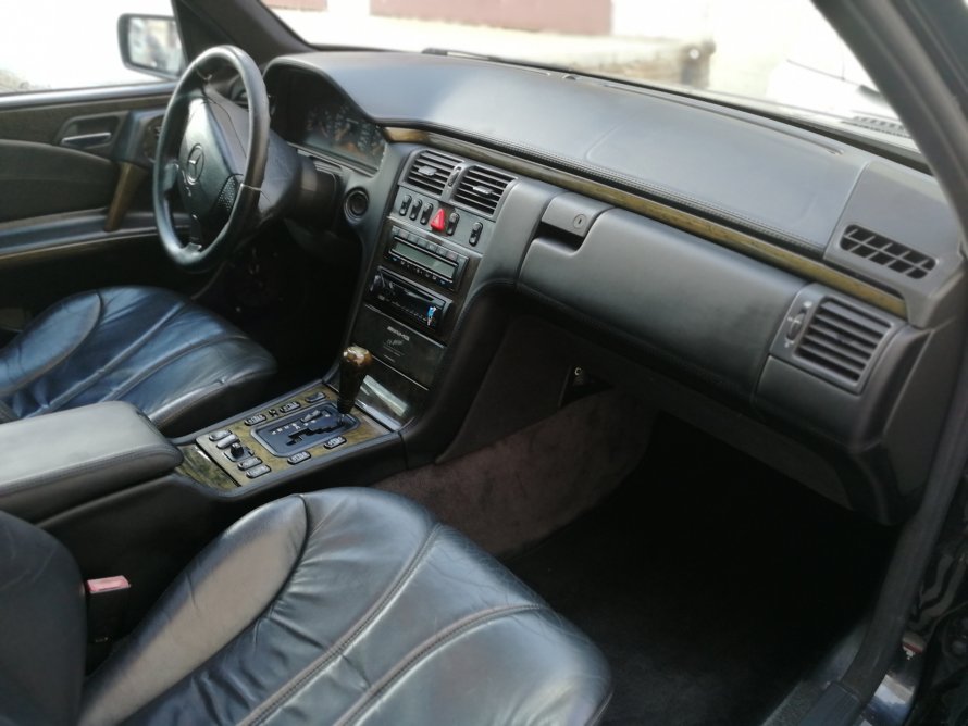 W210 AMG салон