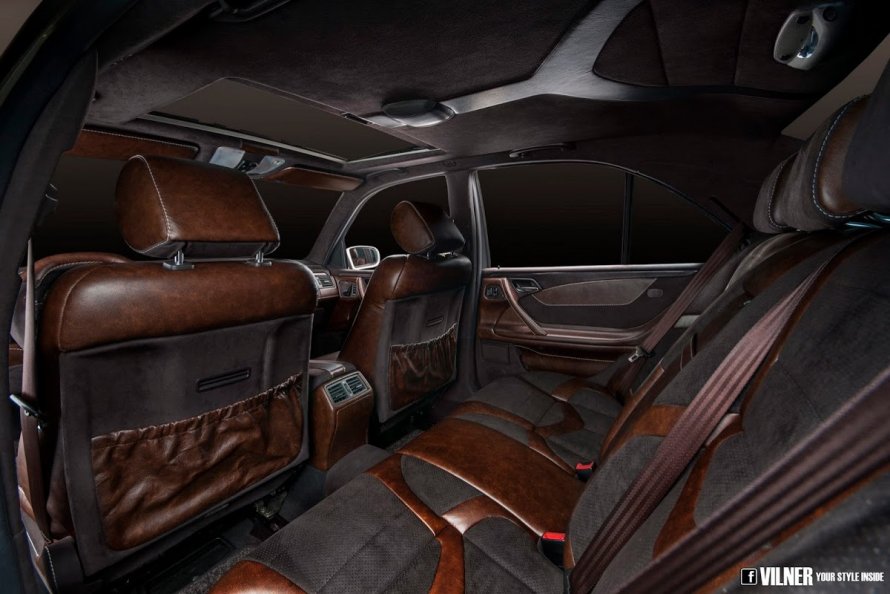 Черный салон Мерседес w210