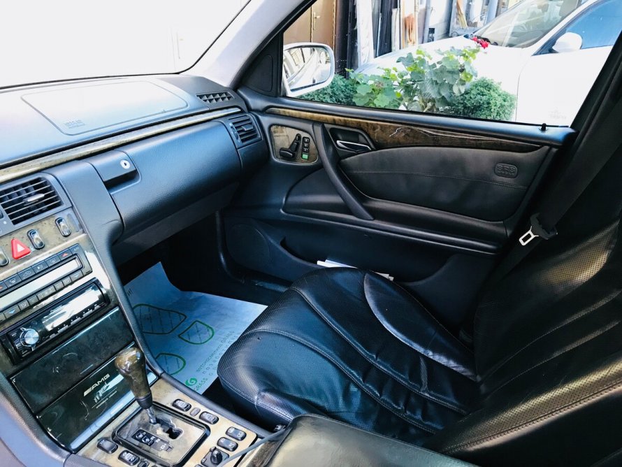 Mercedes Benz w210 AMG салон