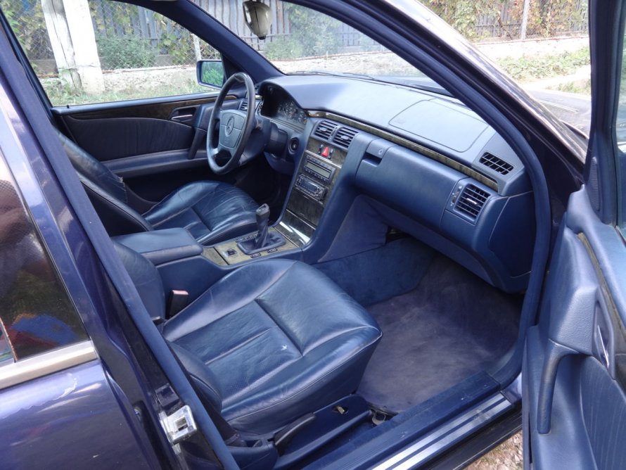 Кожаный салон Мерседес w210