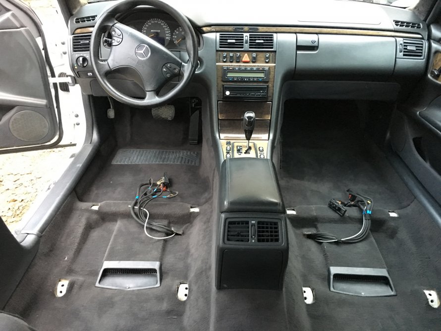 Mercedes-Benz w210 салон