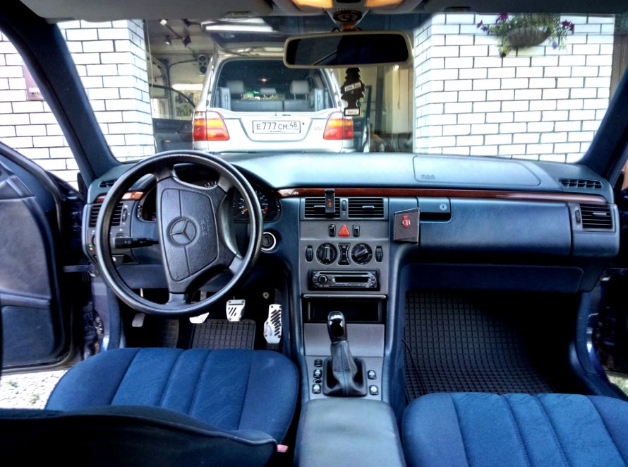 Mercedes Benz e420 w210