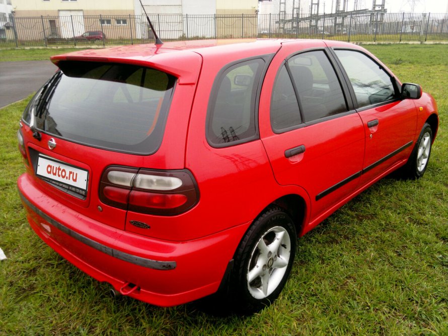 Nissan Almera n15 хэтчбек