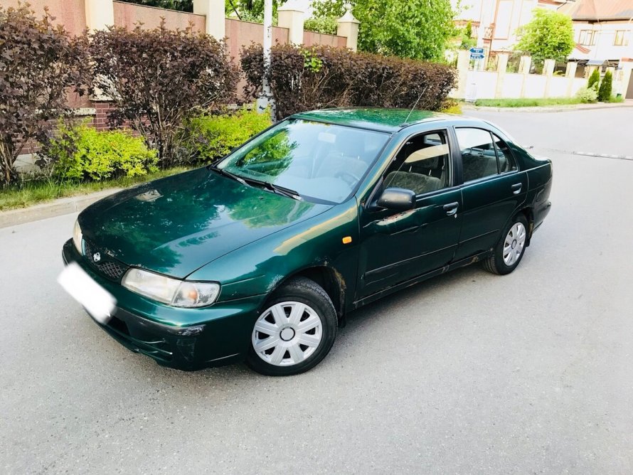 Nissan Almera n15 зелёный седан