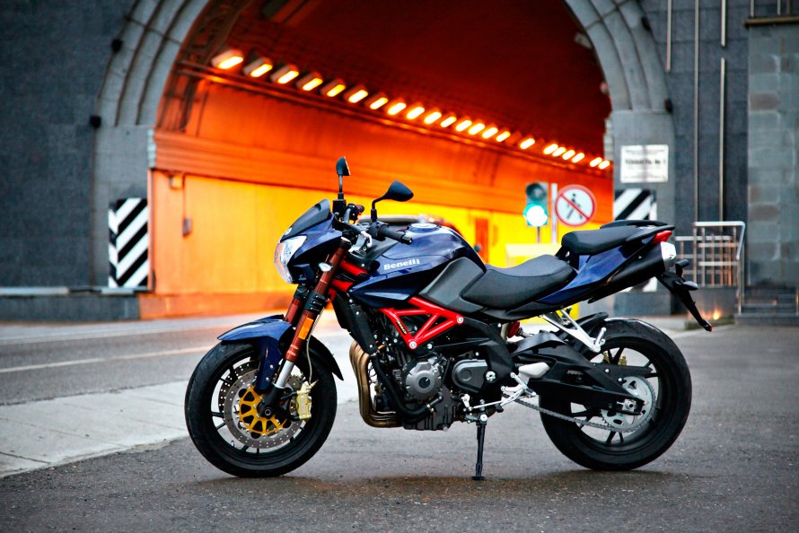 Мотоцикл stels 600 Benelli