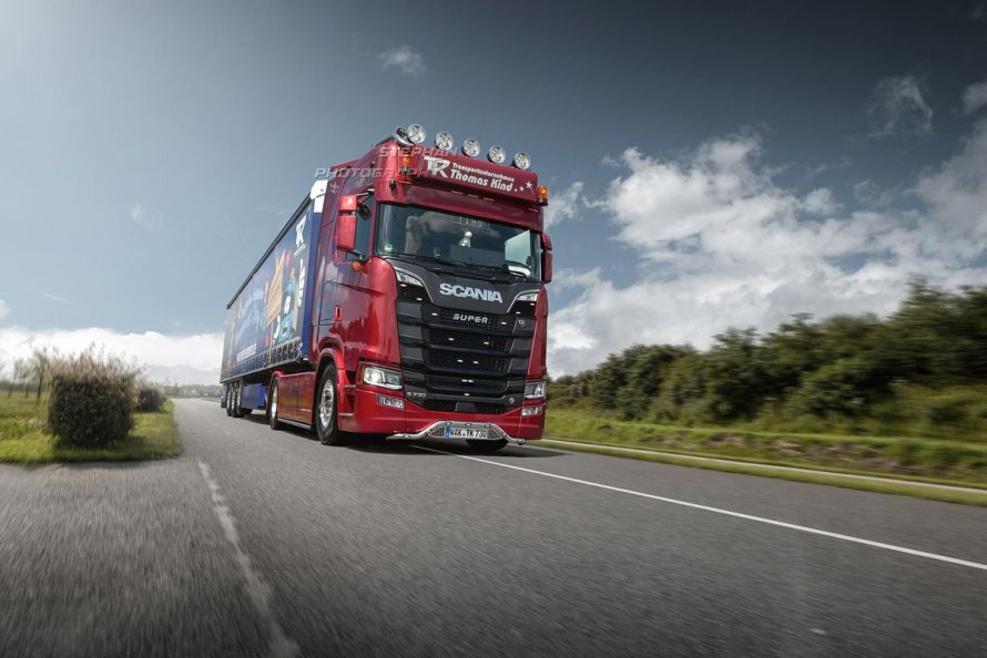 Фура Scania s730
