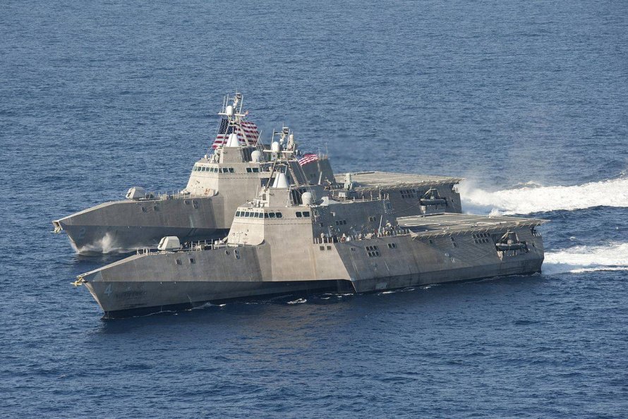 Корабль ВМС США USS LCS-2