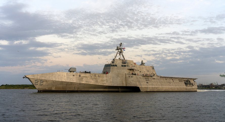 Корабль USS LCS-22 `Kansas City`