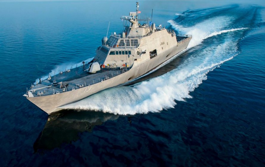 Корабль ВМС США USS LCS-2