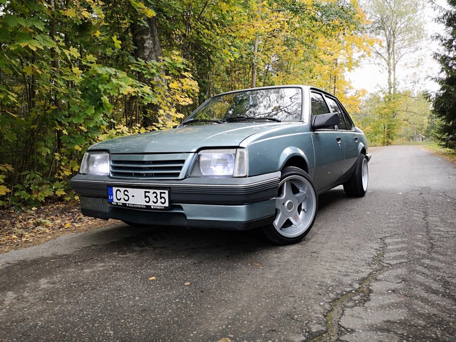 Opel Ascona c