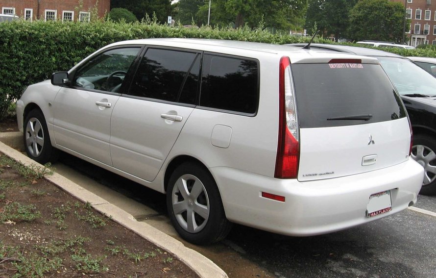 Mitsubishi 9 универсал