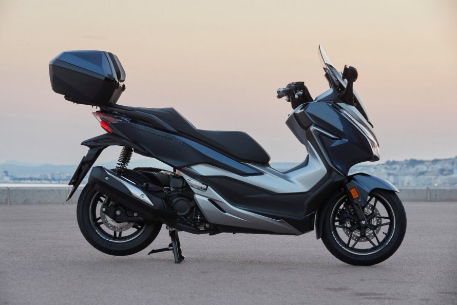 Honda Forza 300
