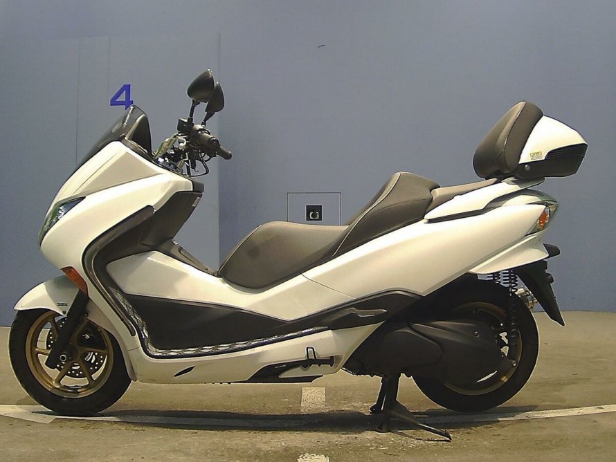 Honda Forza 2