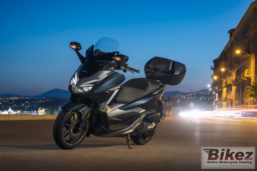 Honda Forza 300