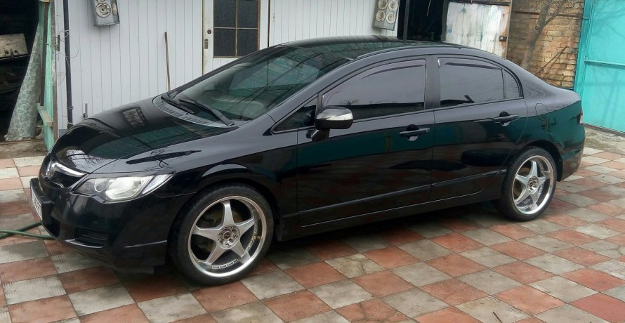 Honda Civic 8 r18