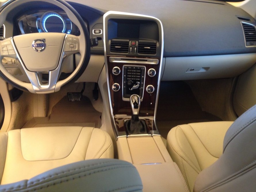 Volvo xc60 Рестайлинг салон
