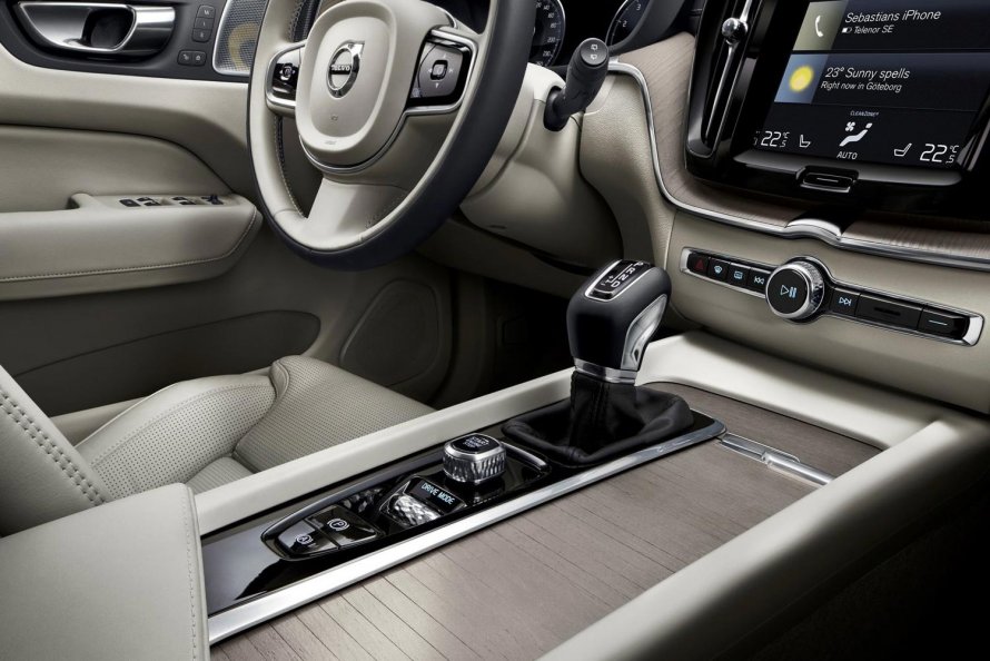 Вольво xc60 новая салон