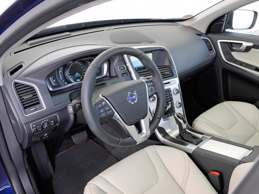 Volvo xc60 2016