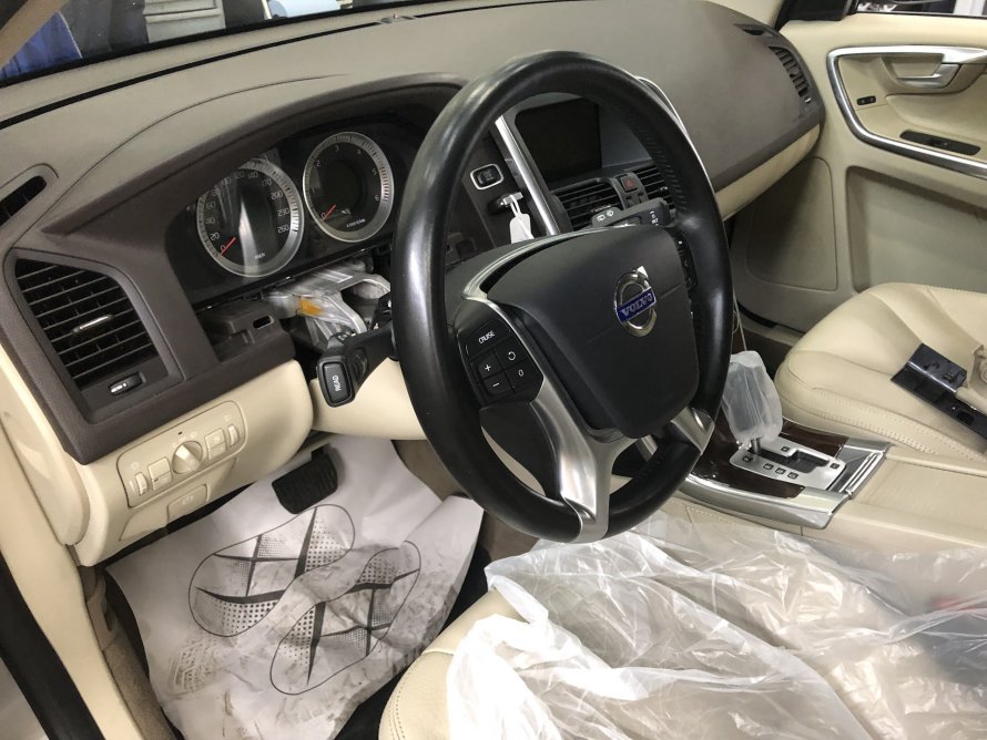 Volvo xc60 2 салон
