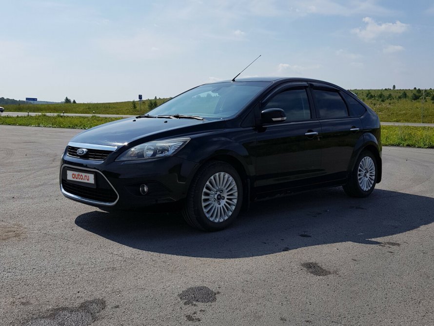 Ford Focus 2 хэтчбек черный