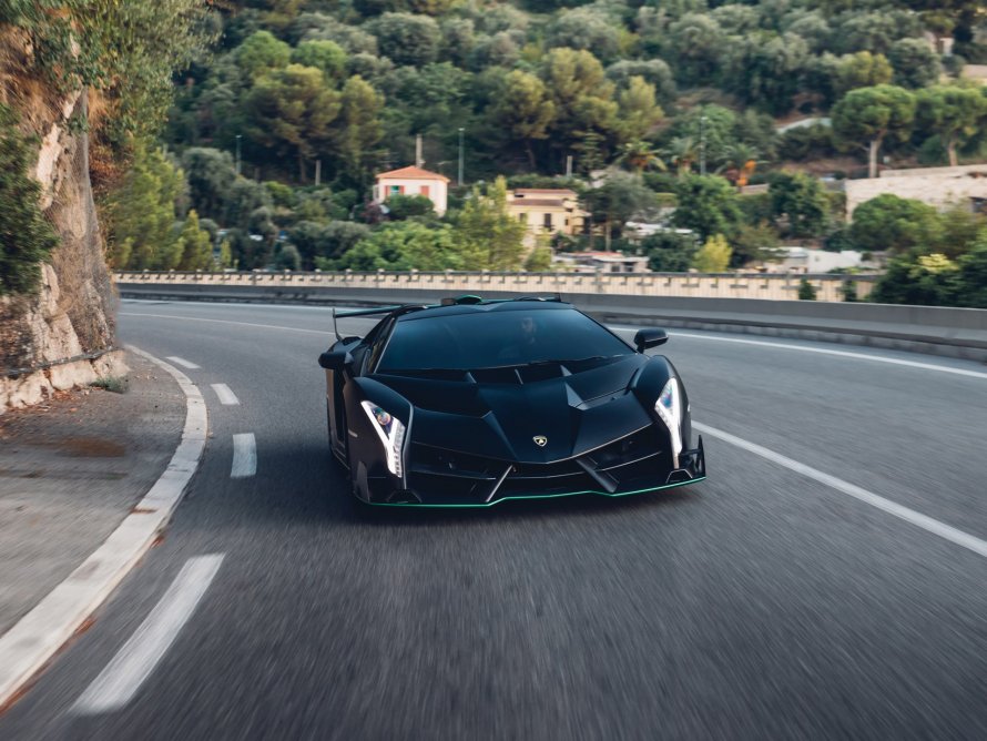 Lamborghini Veneno Roadster