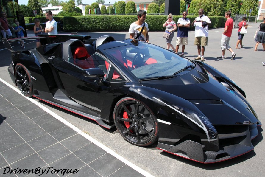 Lamborghini Veneno родстер