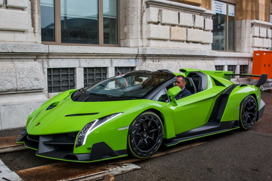 Lamborghini Veneno Roadster