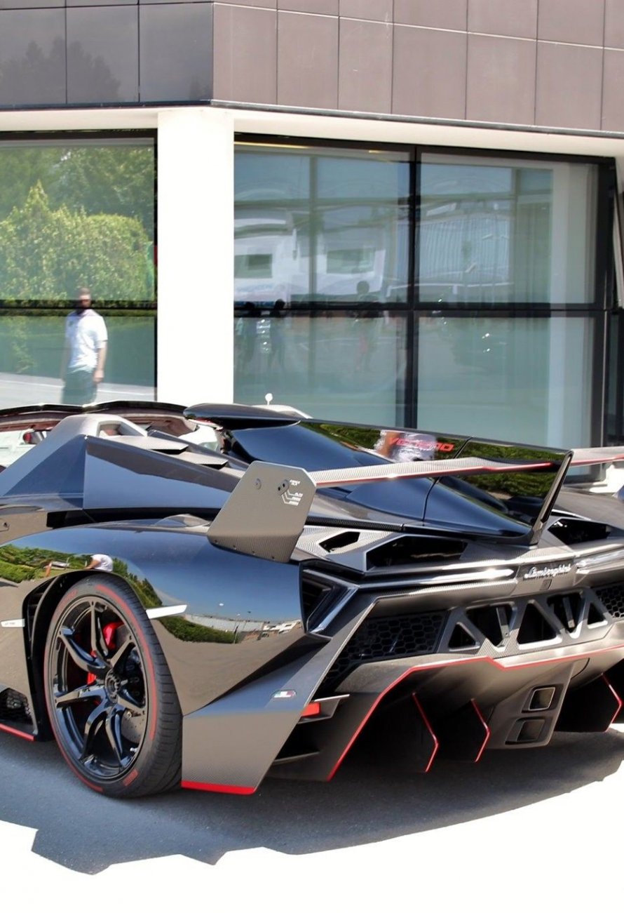 Lamborghini Veneno Roadster